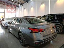 نيسان ألتيما